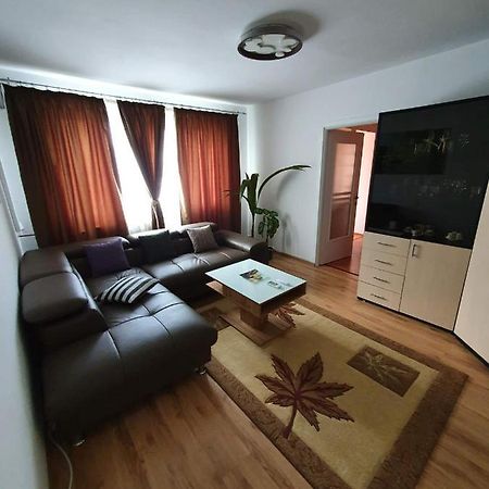 Apartament Cu Regim Hotelier In Dr.Tr. Severin Drobeta Turnu Severin Exterior photo