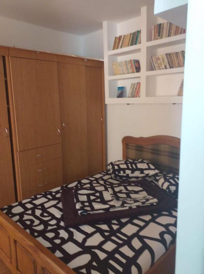 Apartament Cu Regim Hotelier In Dr.Tr. Severin Drobeta Turnu Severin Exterior photo